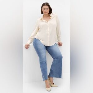 NWT city chic  Cream Button-Down Shirt